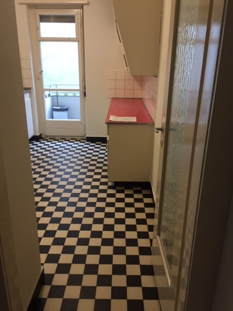 Wunderschöne, grosszügige, ruhige + sonnige 2.5 ZIMMER-WOHNUNG (20)