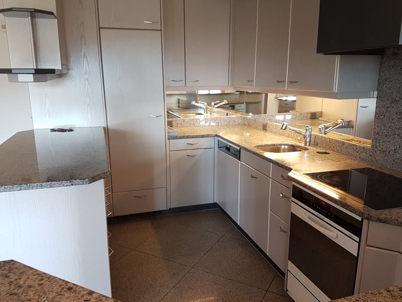 Grosszügige Wohnung im Zentrum von Oberdiessbach (3)