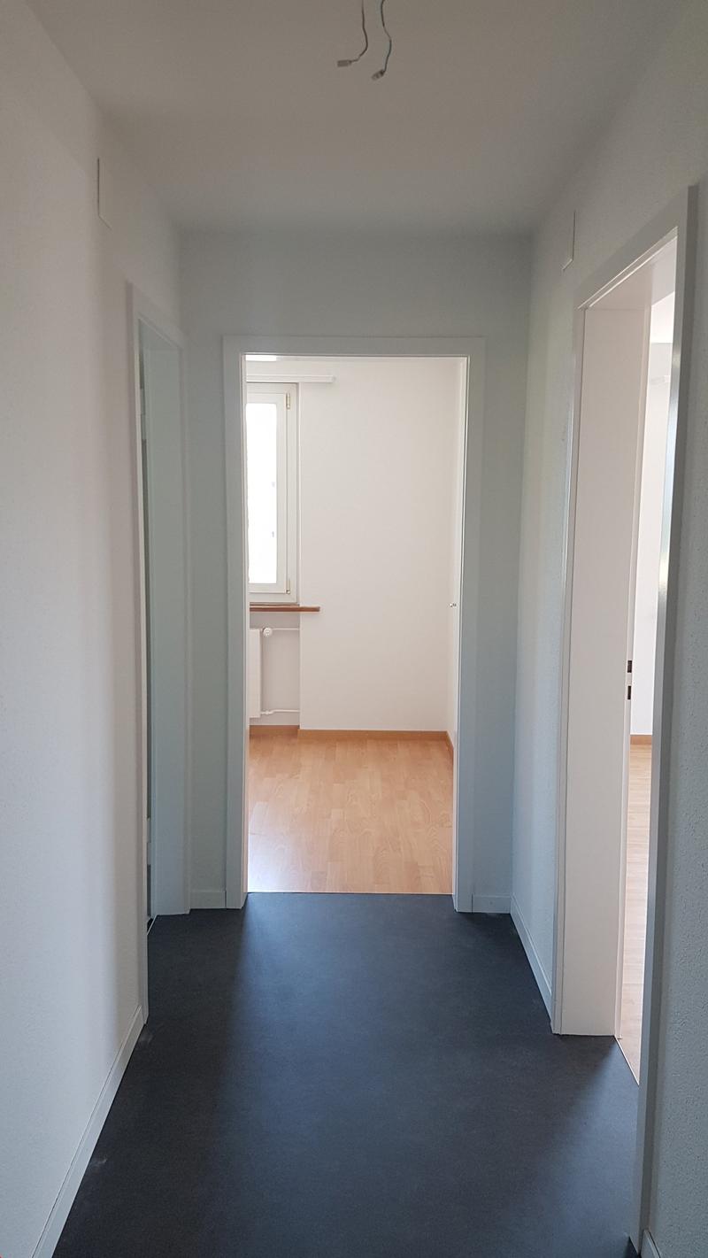 Sonnige 4-Zimmer-Wohnung mit Balkon in Dotzigen (7)