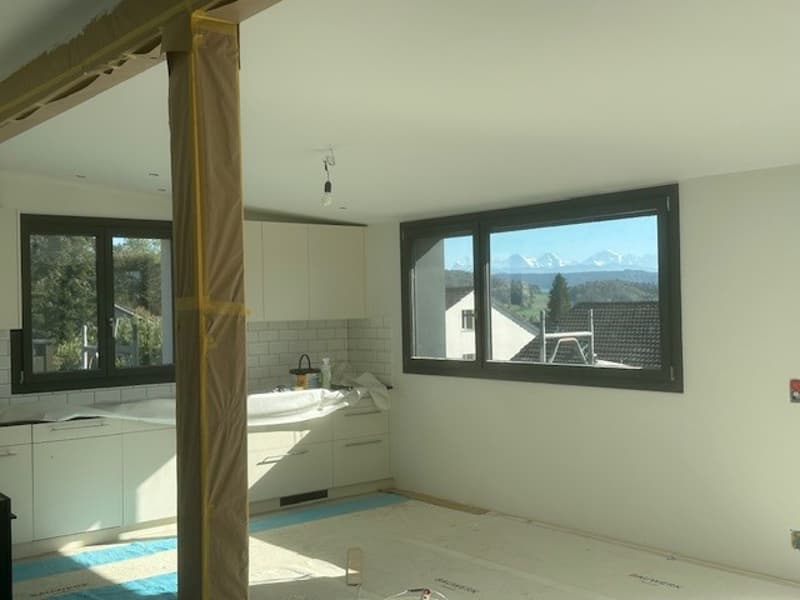 Moderne 3.5-Zimmer-Dachwohnung in Boll – Neubau mit Aussicht (2)