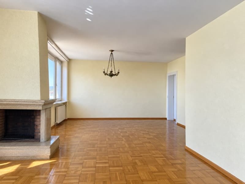Spacieux appartement de 5 pièces avec vue lac à Corseaux (2)