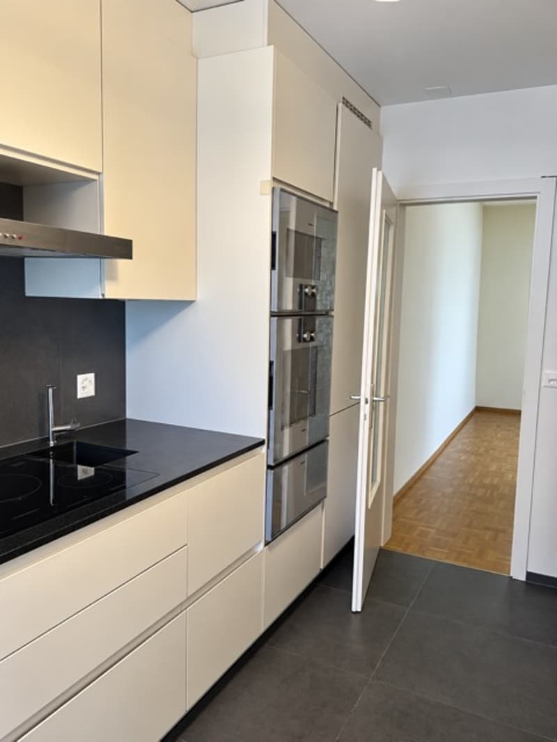 Spacieux appartement de 5 pièces avec vue lac à Corseaux (3)