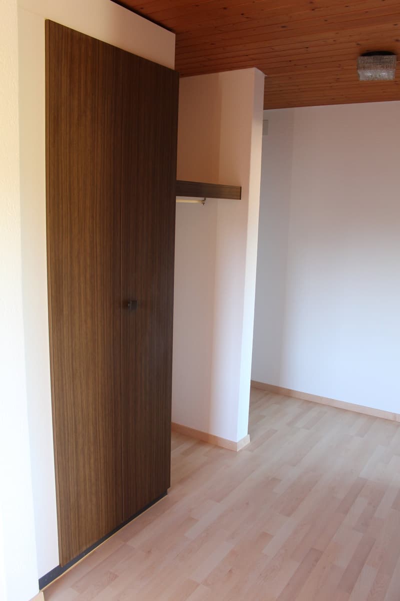 ältere 3-Zimmer-Altbau-Dachwohnung an ruhiger Lage in Gasel, Gde. Köniz (10)