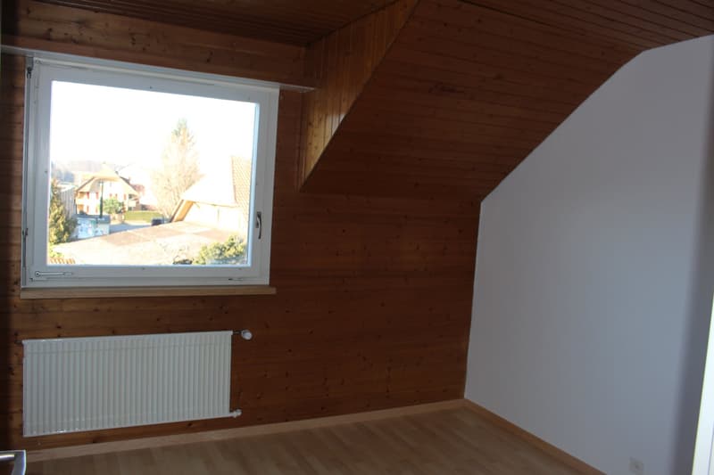 ältere 3-Zimmer-Altbau-Dachwohnung an ruhiger Lage in Gasel, Gde. Köniz (12)
