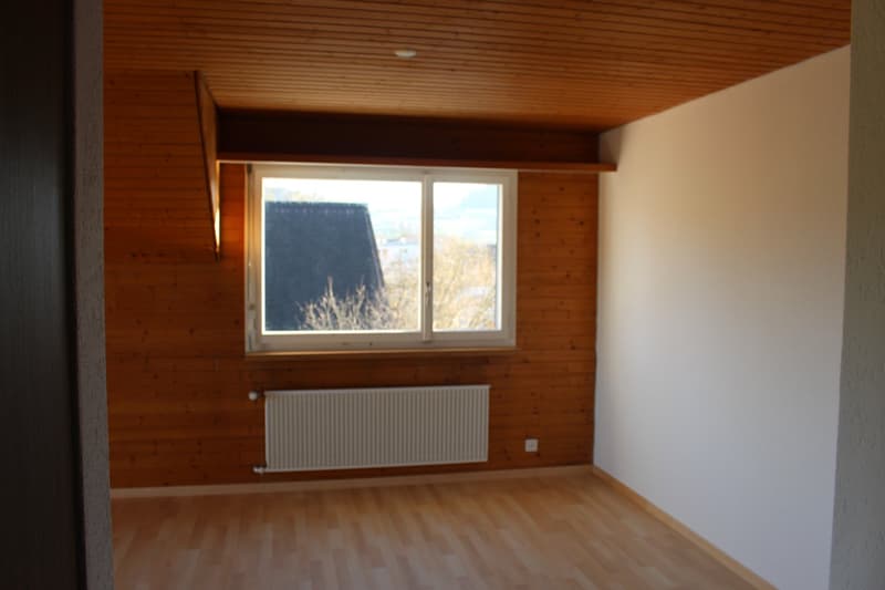 ältere 3-Zimmer-Altbau-Dachwohnung an ruhiger Lage in Gasel, Gde. Köniz (7)