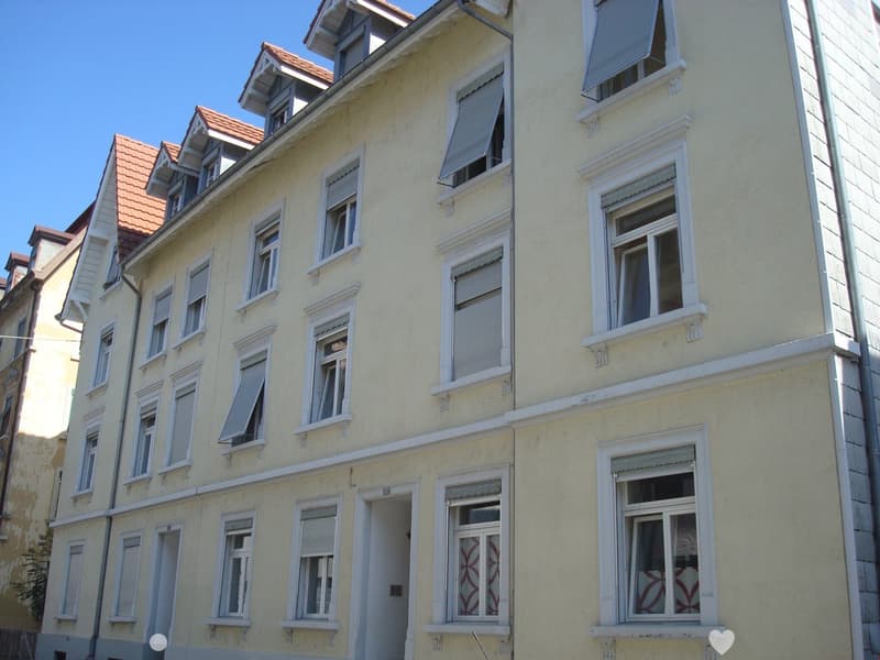 schön + ruhig: 3-Zimmer-Altbau-Dachwohnung Nähe Bahnhof, Schöneggstr. 20, Biel (1)