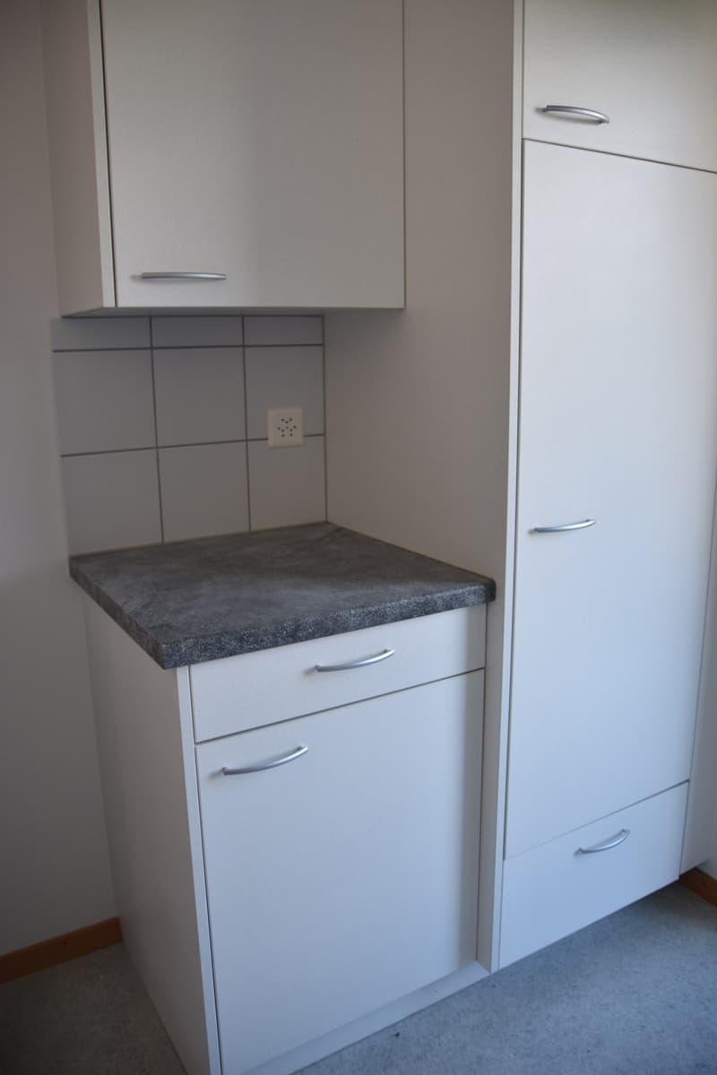 grosszügige 4.5-Zimmer-Wohnung mit sonnigem Balkon in Studen (5)