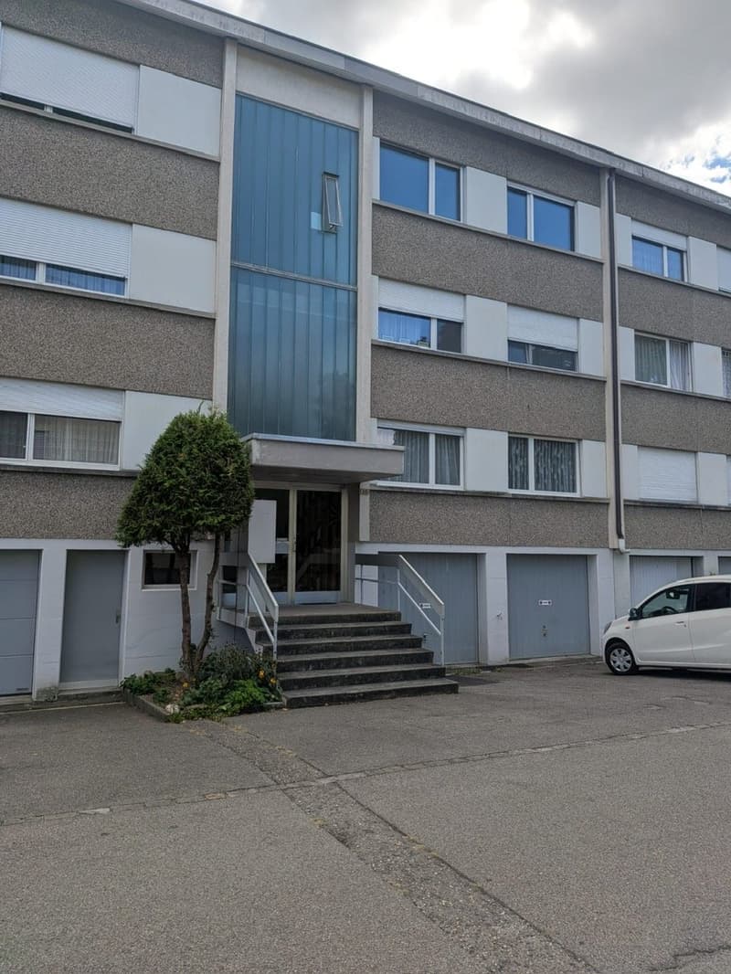 Ruhige 3.5-Zimmer-Wohnung mit Balkon in Studen (10)