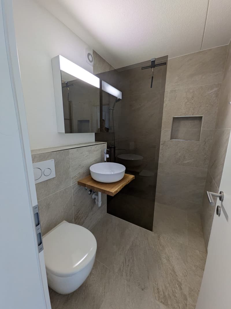 Ruhige 3.5-Zimmer-Wohnung mit Balkon in Studen (9)