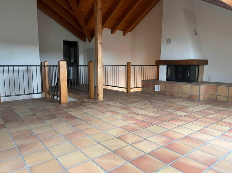 Heimfühl-6.5-Zi.-Galeriewohnung mit grossem Balkon (3)