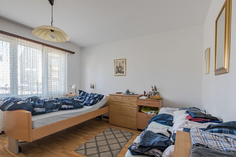 Grosszügiges, freistehendes Einfamilienhaus mit Einliegerwohnung (10)