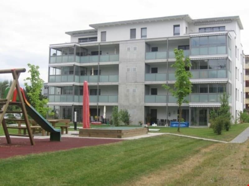 Perfekt für Paare & Familien: grossräumige 4.5-Zi.-Wohnung mit Wintergarten und Balkon (10)