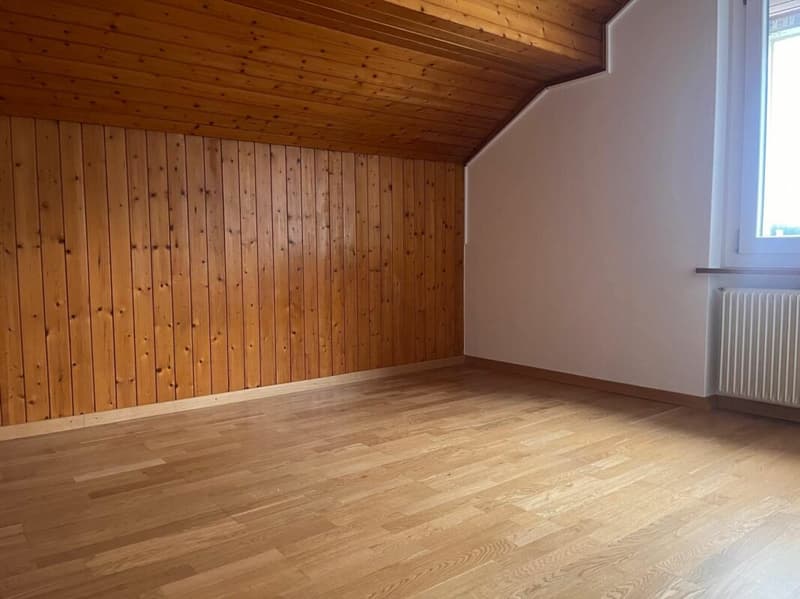 3-Zimmer-Dachwohnung in gepflegtem 3-Familienhaus (4)