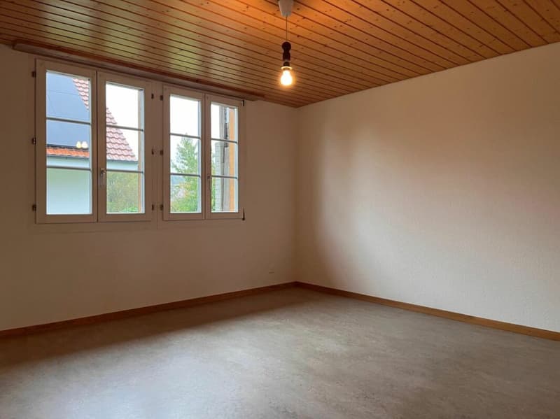 schöne 4.5-Zimmerwohnung im idyllischen Storchen-Dorf Grossaffoltern (3)
