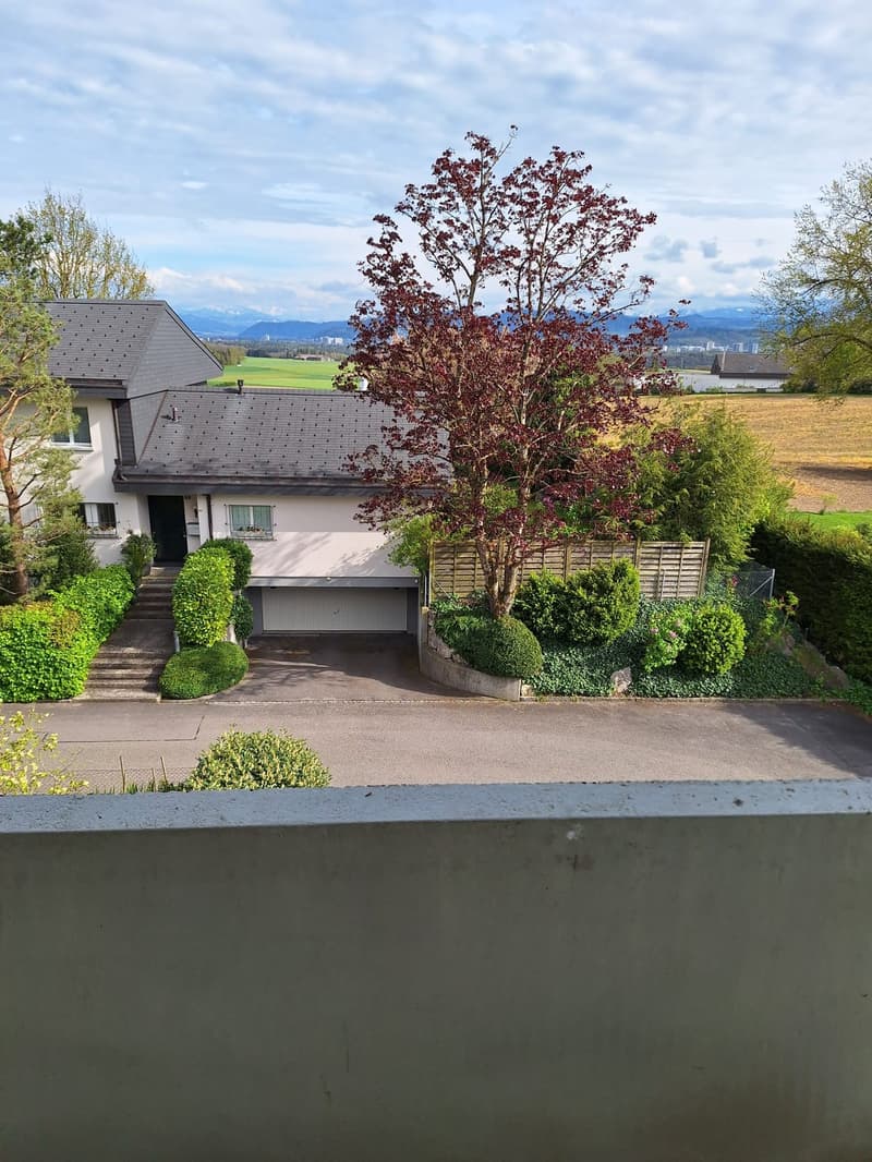 Einladende 4.5-Zimmer-Wohnung mit Balkon in Uettligen (9)