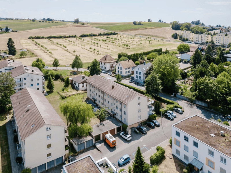 Helle 3.5-Zimmerwohnung mit Balkon und schöner Aussicht in Port (14)