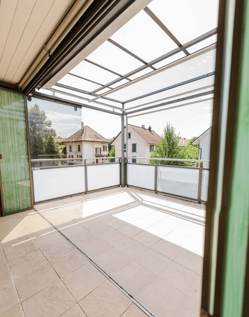 Helle 3.5-Zimmerwohnung mit Balkon und schöner Aussicht in Port (13)