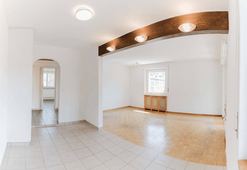 Helle 3.5-Zimmerwohnung mit Balkon und schöner Aussicht in Port (5)