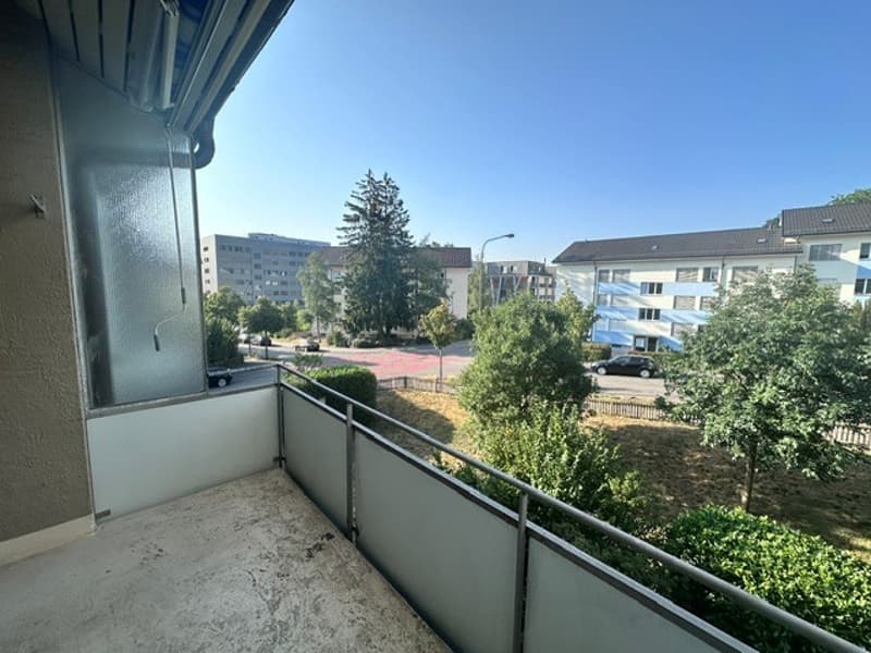 Charmante 4-Zimmer-Wohnung mit Balkon in ruhiger Lage in Köniz (4)