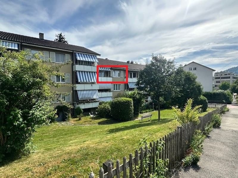 Charmante 4-Zimmer-Wohnung mit Balkon in ruhiger Lage in Köniz (2)
