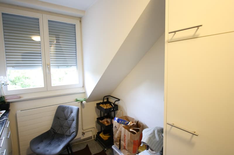 Charmante 2-Zimmer-Dachgeschosswohnung in Bern-Wabern (7)