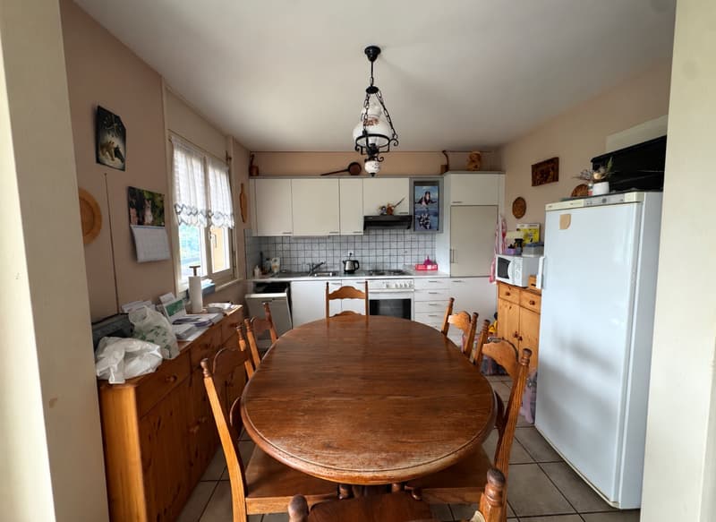 Appartement de 3,5 pièces avec balcon à Ollon (5)