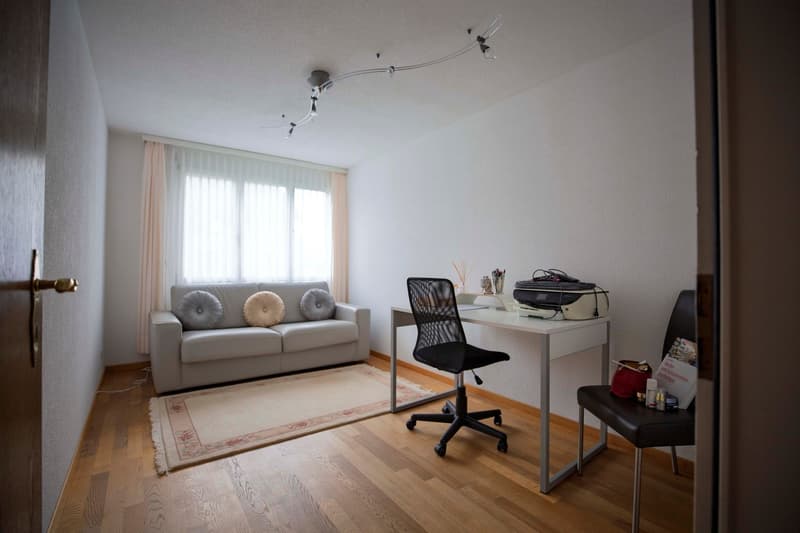 Wohneigentum zu einem fairen Preis - sonnige 5.5 Zimmerwohnung in Belp (10)