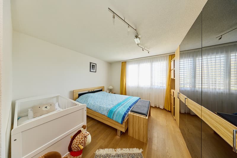 Wohneigentum zu einem fairen Preis - sonnige 5.5 Zimmerwohnung in Belp (9)