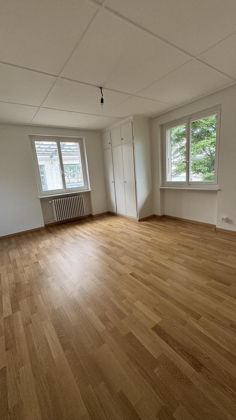 2. Zimmer links