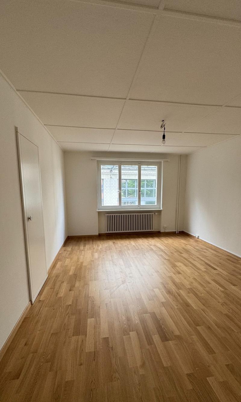 1. Zimmer links