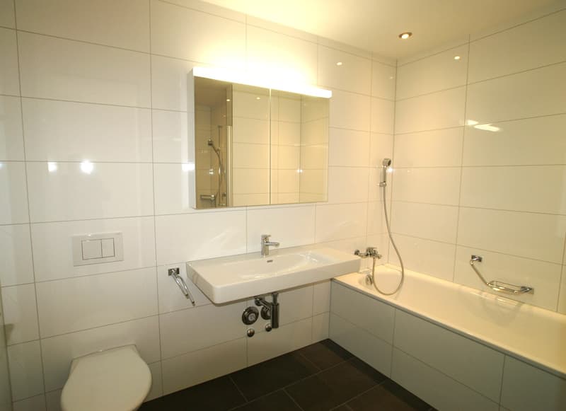 helle, moderne 2 1/2 Zimmerwohnung an bester Zentrumslage (3)