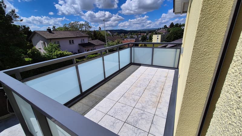 Familienfreundliches 5.5-Zimmer-Einfamilienhaus mit viel Platz und Wintergarten in Klingnau (27)