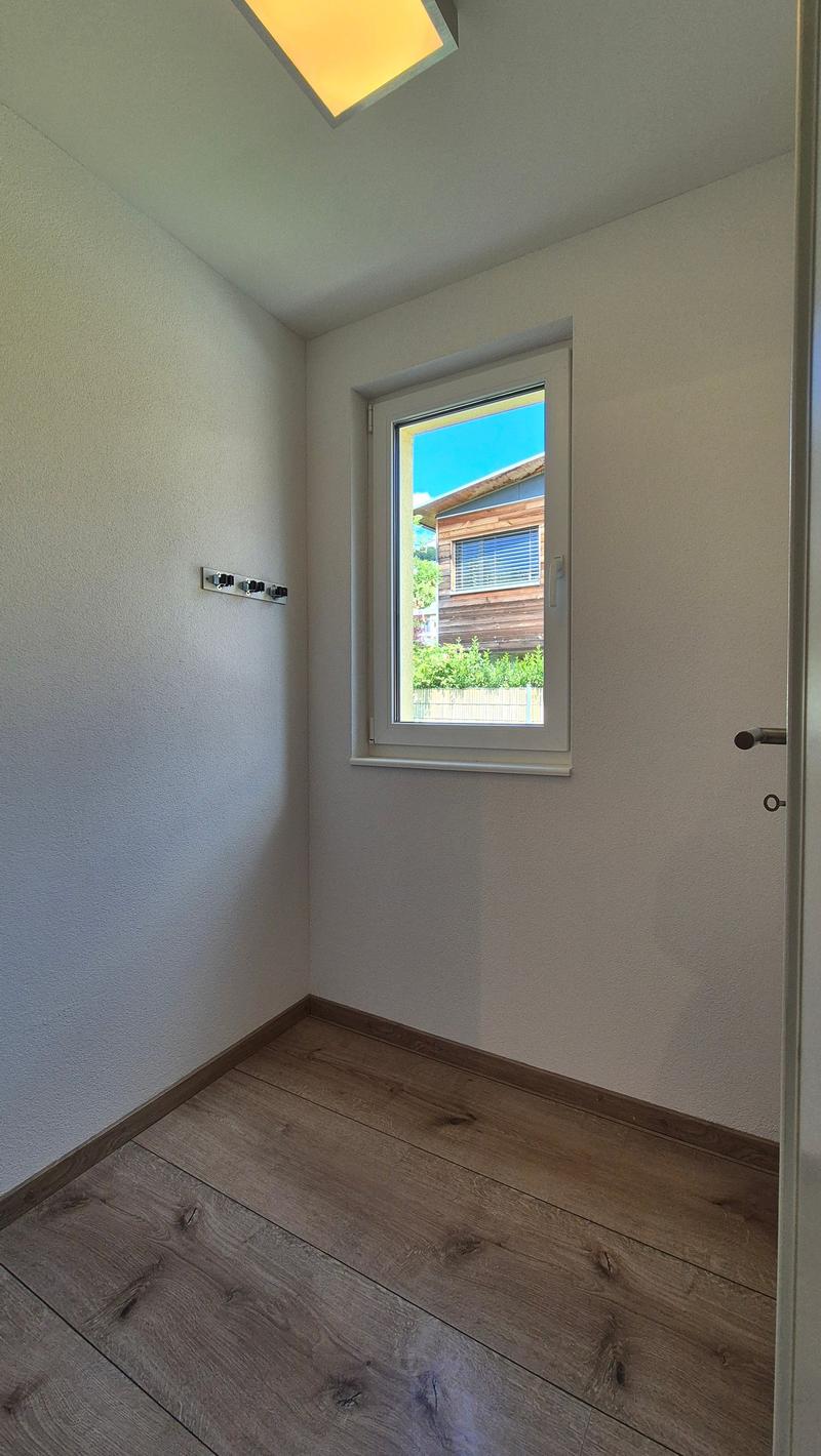 Familienfreundliches 5.5-Zimmer-Einfamilienhaus mit viel Platz und Wintergarten in Klingnau (9)