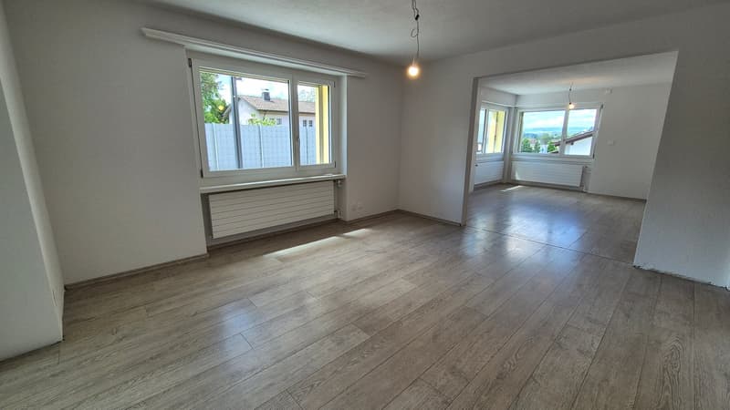 Familienfreundliches 5.5-Zimmer-Einfamilienhaus mit viel Platz und Wintergarten in Klingnau (13)