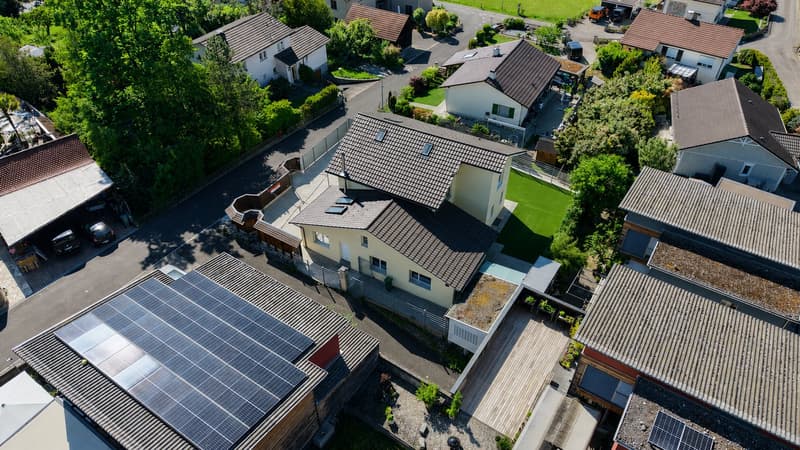 Familienfreundliches 5.5-Zimmer-Einfamilienhaus mit viel Platz und Wintergarten in Klingnau (3)