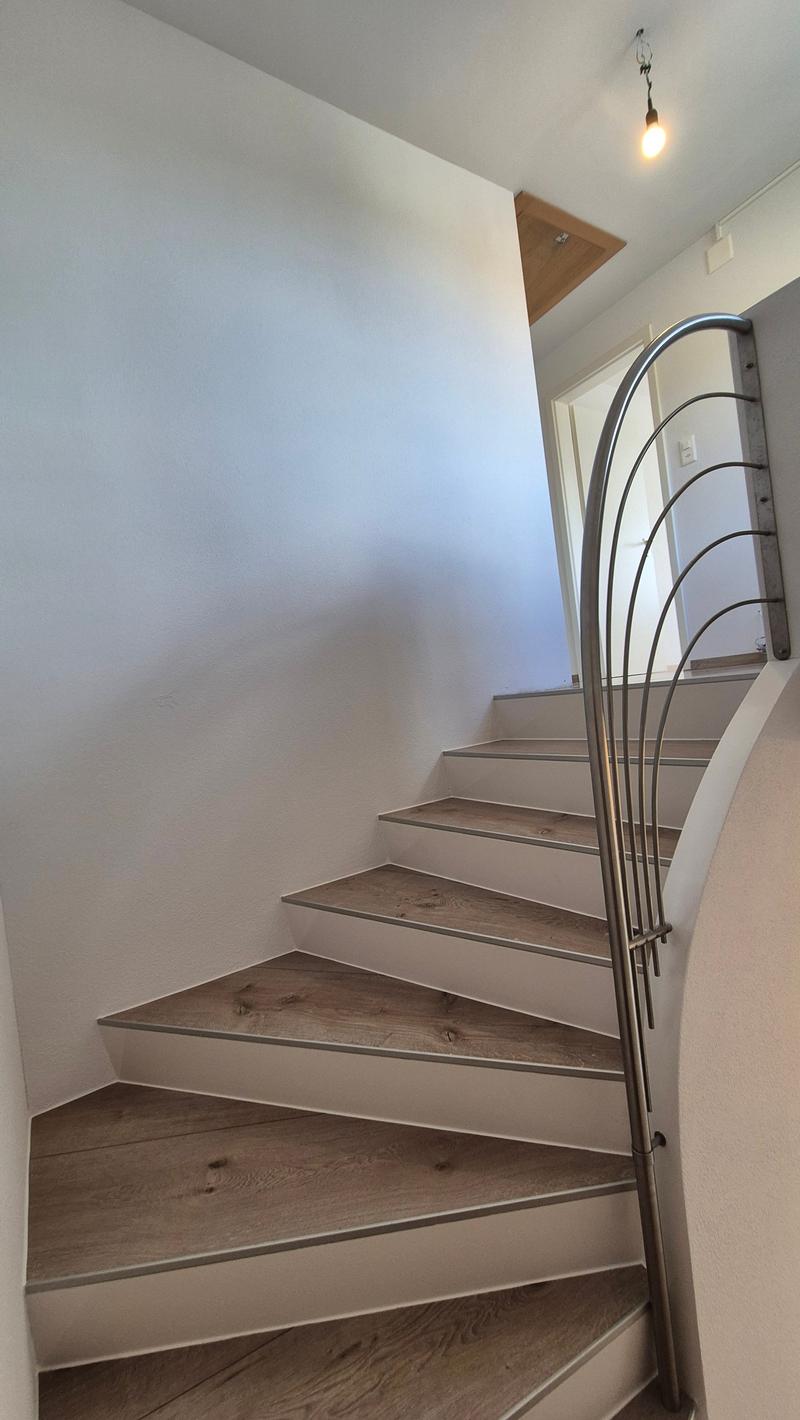Familienfreundliches 5.5-Zimmer-Einfamilienhaus mit viel Platz und Wintergarten in Klingnau (22)