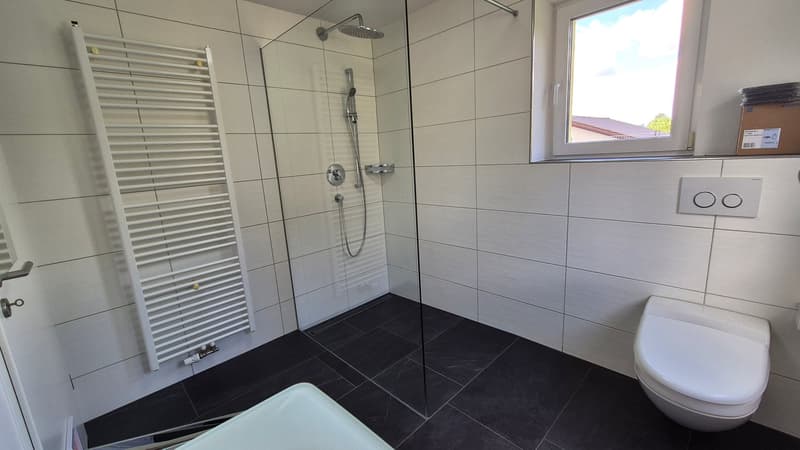 Familienfreundliches 5.5-Zimmer-Einfamilienhaus mit viel Platz und Wintergarten in Klingnau (10)