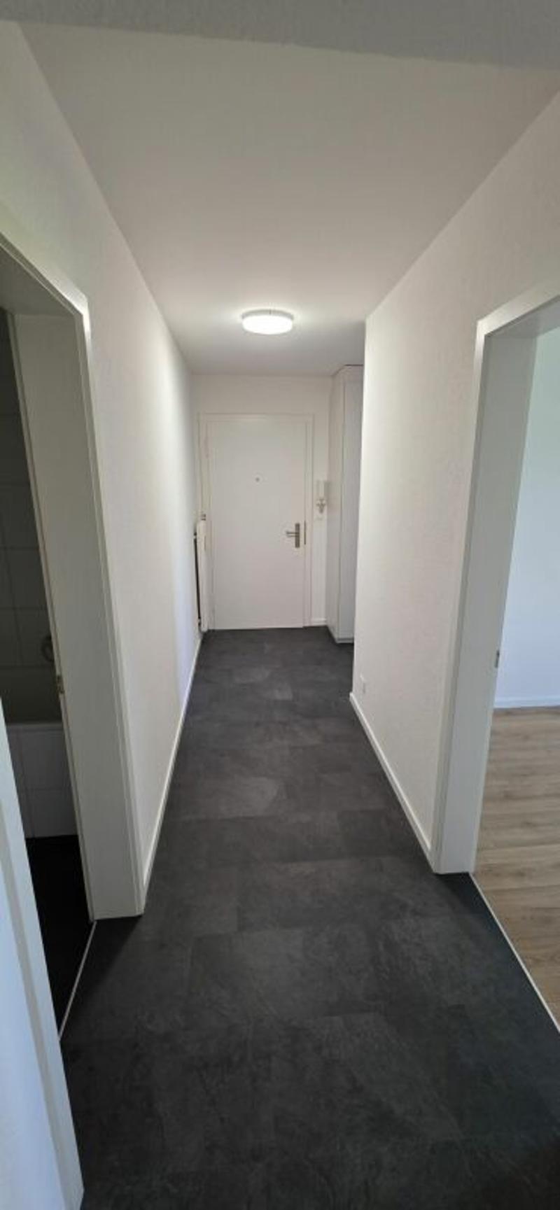 3.5-Zimmerwohnung mit neuer Küche zu vermieten! (3)