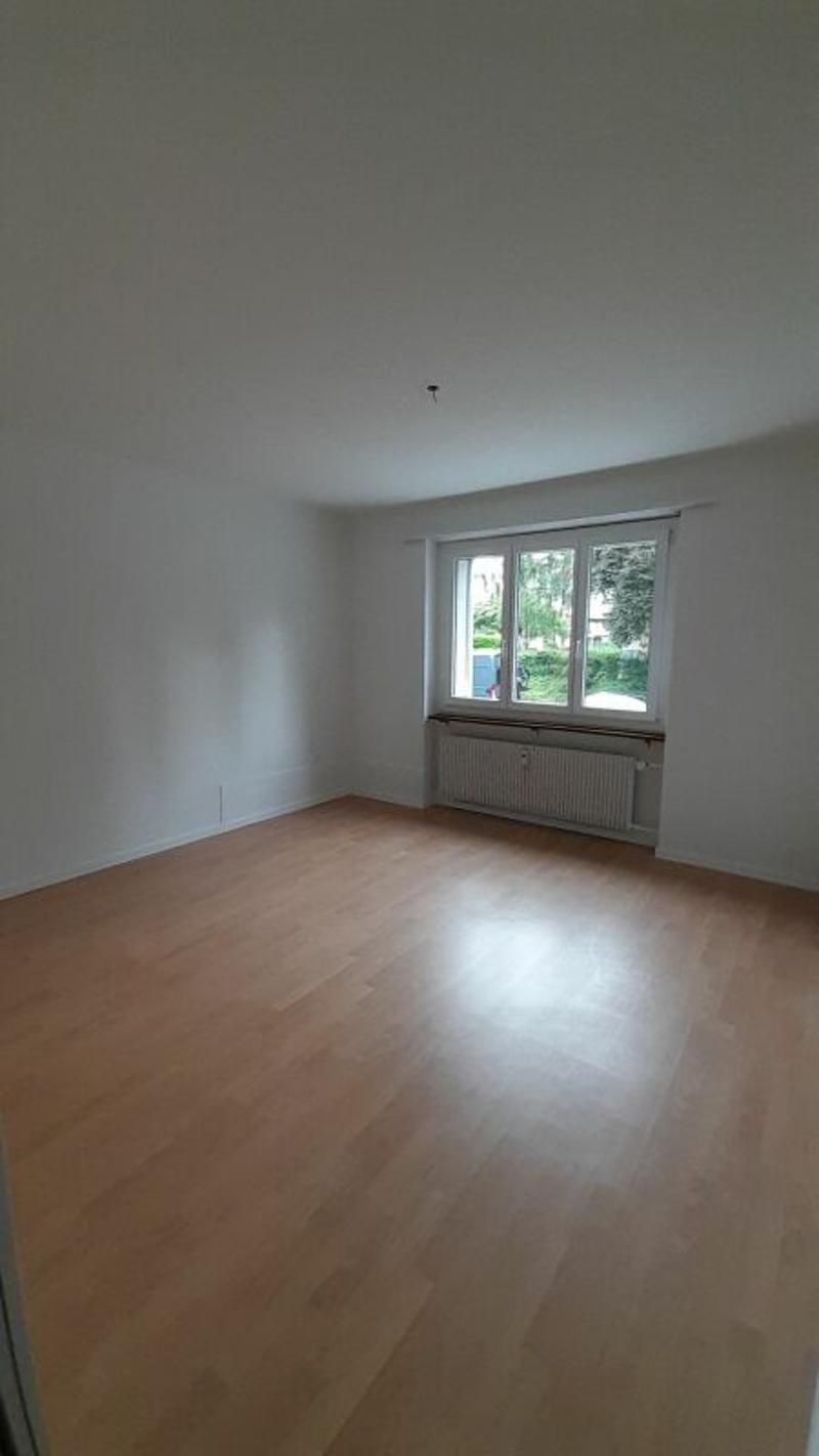 Urtenen-Schönbühl / barrierefreie 3.5-Zimmerwohnung mit riesigem Balkon zu vermieten! (9)