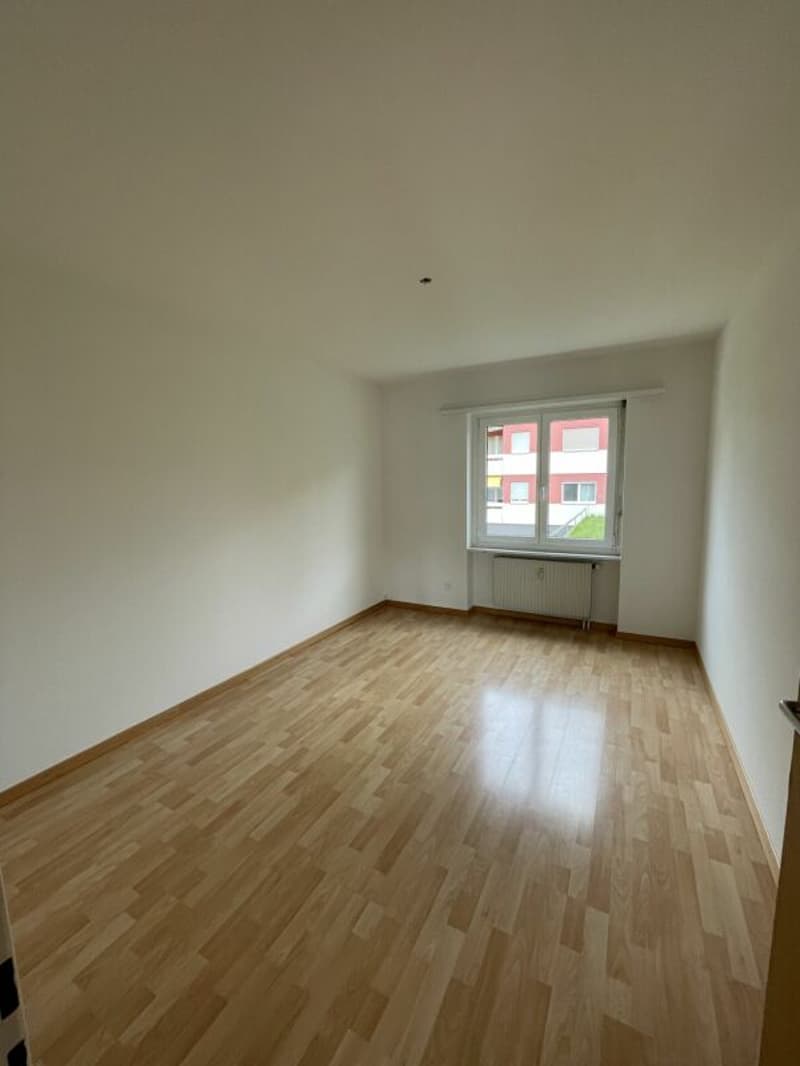 aufgefrischte 4.5-Zimmerwohnung mit Aussicht ins Grüne in Hindelbank zu vermieten! (9)