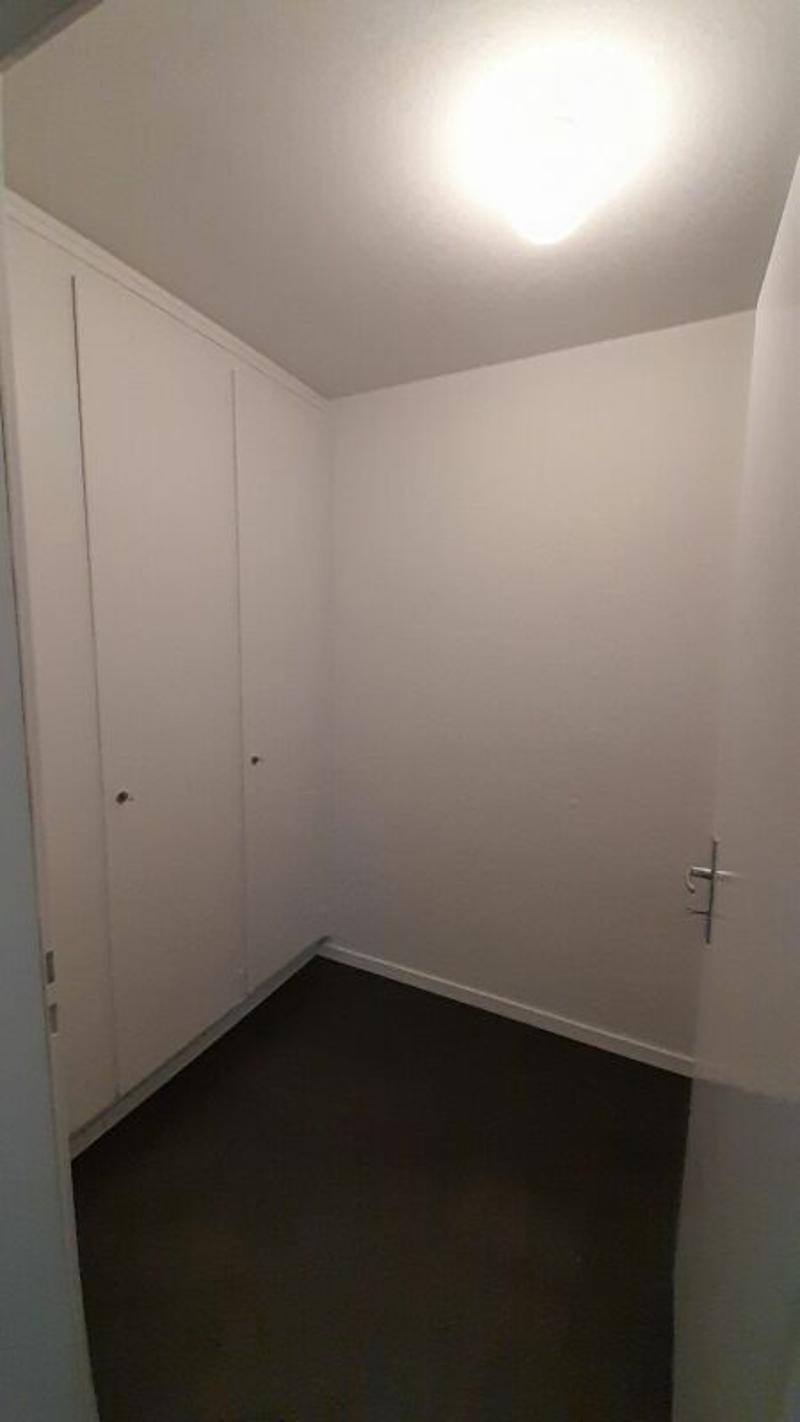 barrierefreie 3.5-Zimmerwohnung mit riesigem Balkon in Urtenen-Schönbühl zu vermieten! (7)