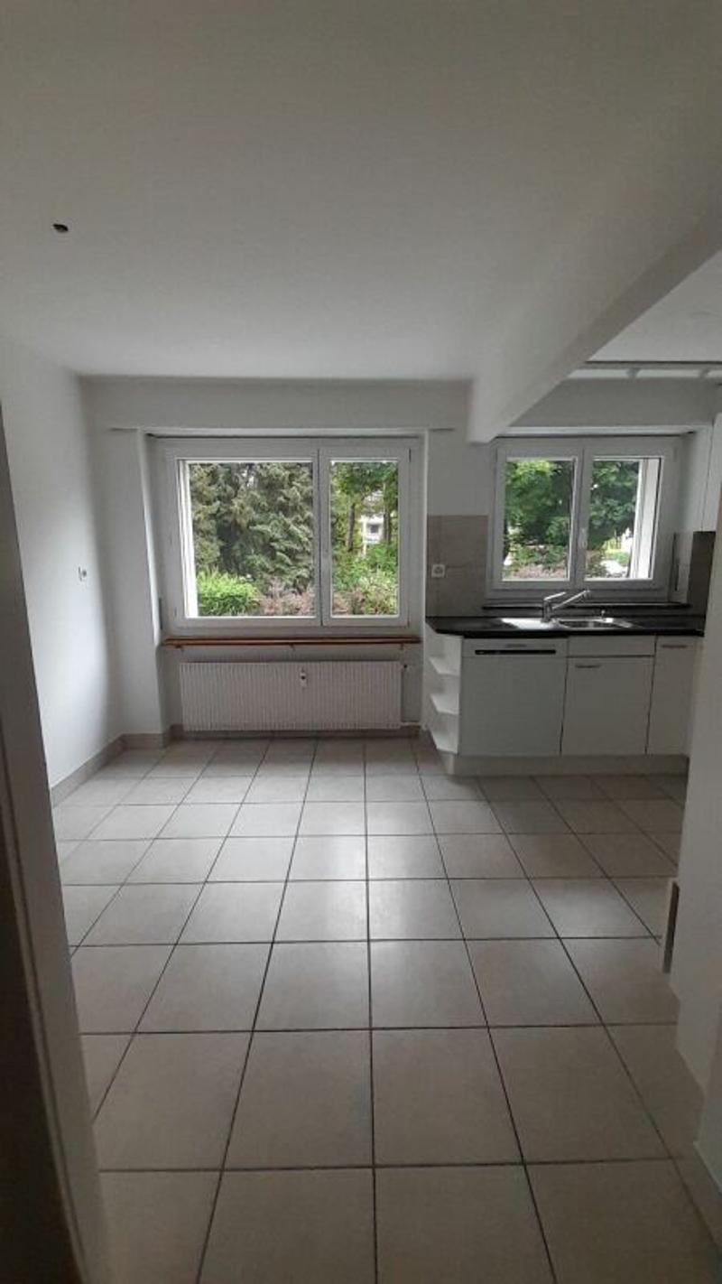 barrierefreie 3.5-Zimmerwohnung mit riesigem Balkon in Urtenen-Schönbühl zu vermieten! (4)