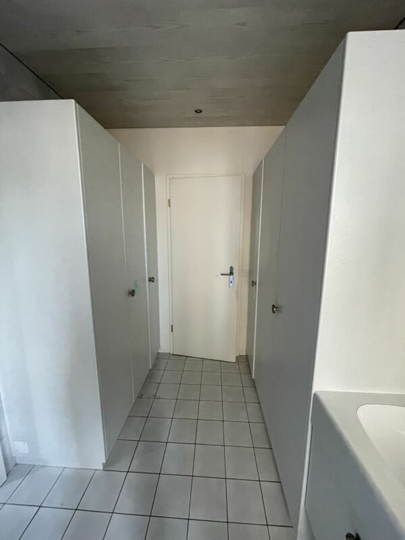 Bern/Eigerplatz - sonnige und grosszügige 5-Zimmerwohnung zu vermieten! (5)