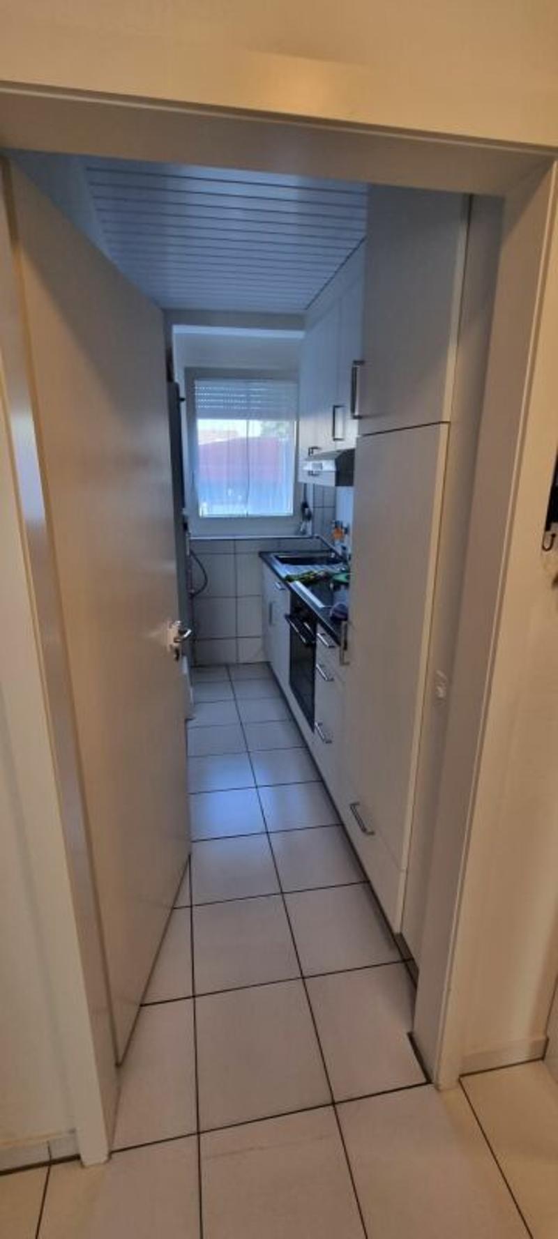 Frisch gestrichene 2.5-Zimmerwohnung in Liebefeld zu vermieten! (2)