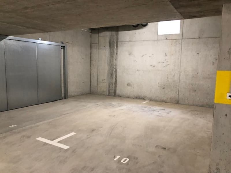 Einstellhallenplätze zu vermieten (2)