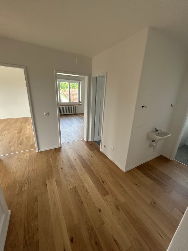 Charmant appartement de 4 pièces avec balcon à Nidau (3)