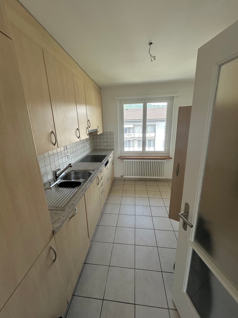 Charmant appartement de 4 pièces avec balcon à Nidau (4)
