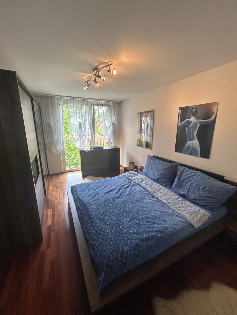 Appartement moderne de 3.5 pièces avec balcon à Bienne (9)
