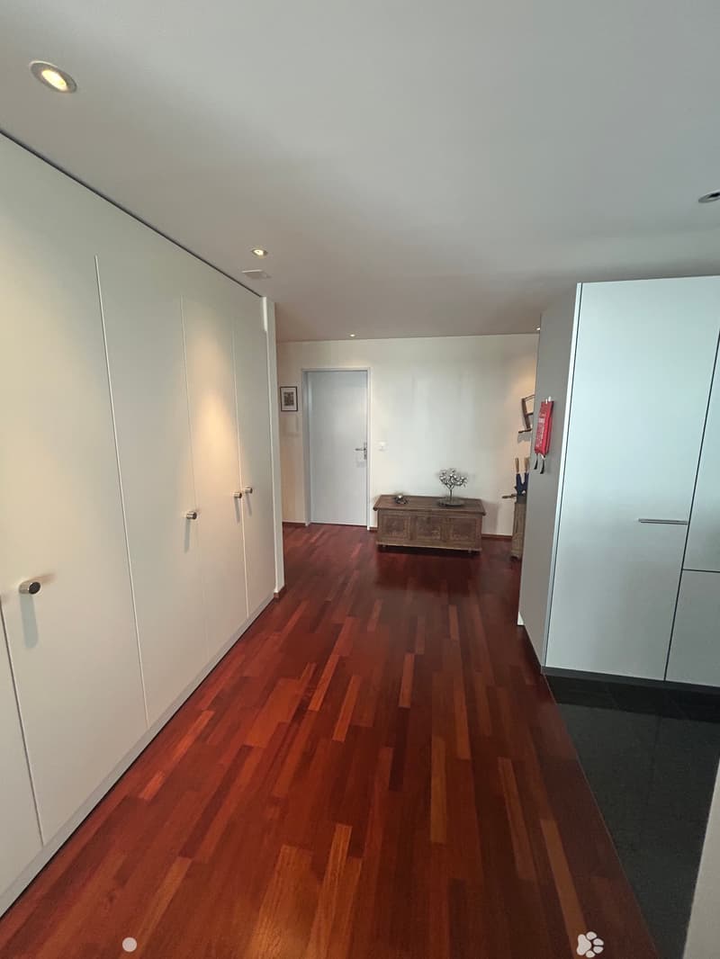 Appartement moderne de 3.5 pièces avec balcon à Bienne (3)