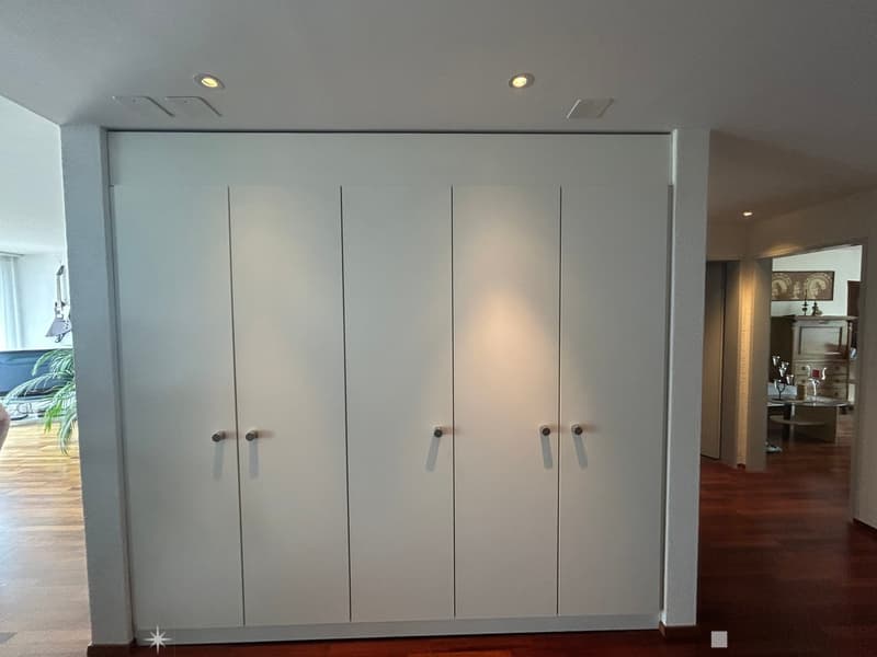 Appartement moderne de 3.5 pièces avec balcon à Bienne (4)